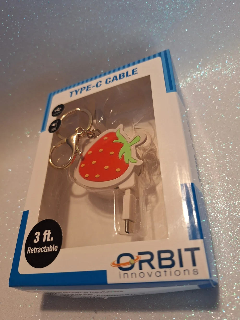 Strawberry Retractable Type-C Cable White/Red NEW