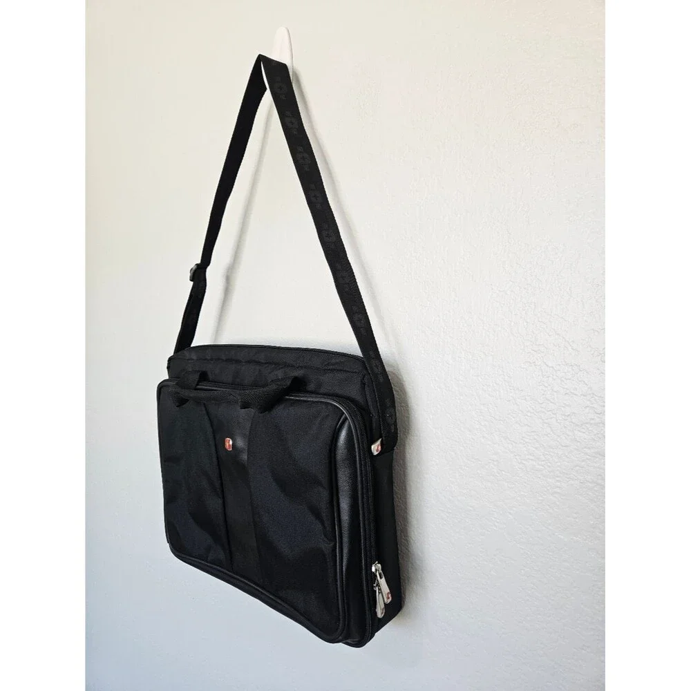 SwissGear | Adjustable ProCheck Black Laptop 14
