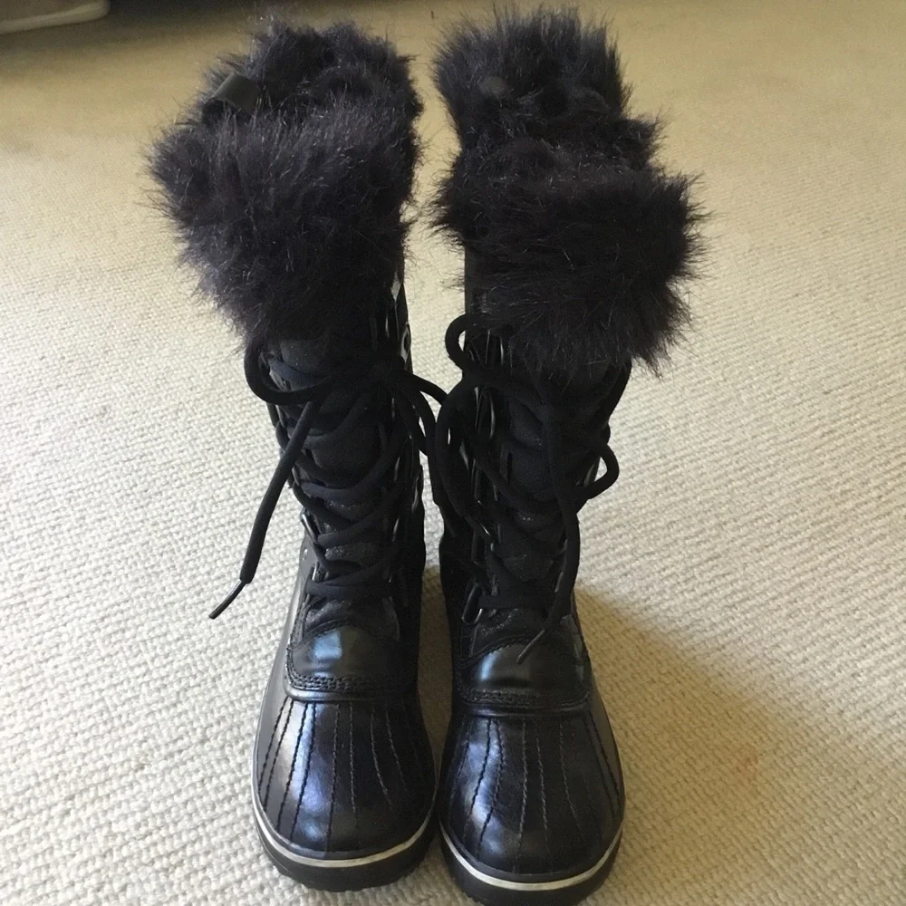 Sorel Black Faux Fur Lace-Up Winter Boots