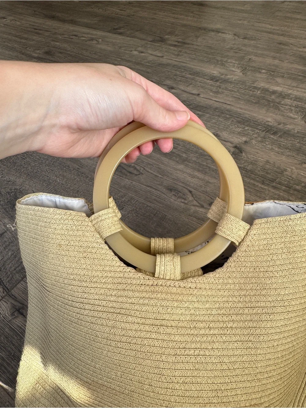 Liz Claiborne Cream Straw Tote with Circular Handles