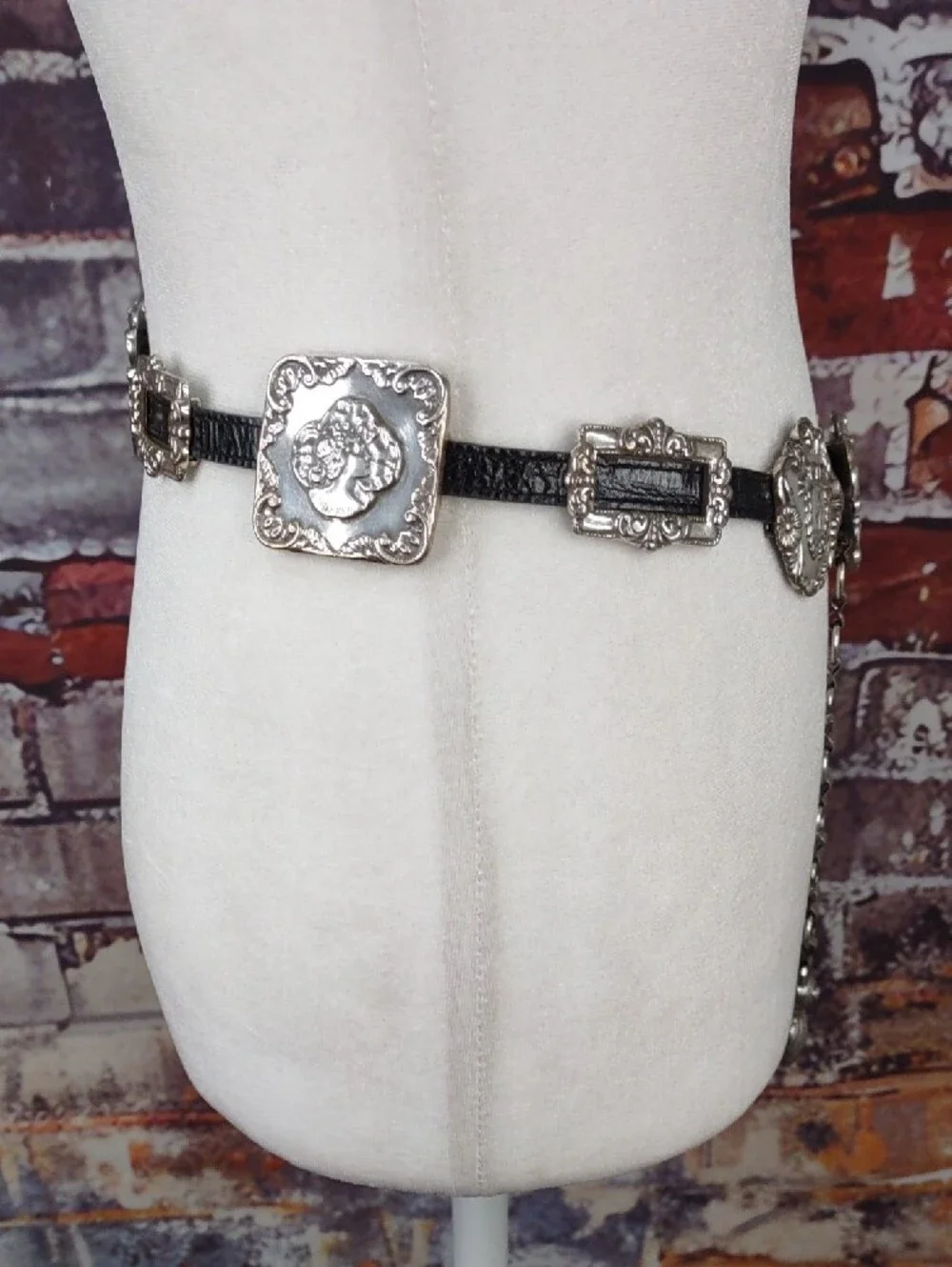 Brighton Concho Belt w/Dangling Chain Link