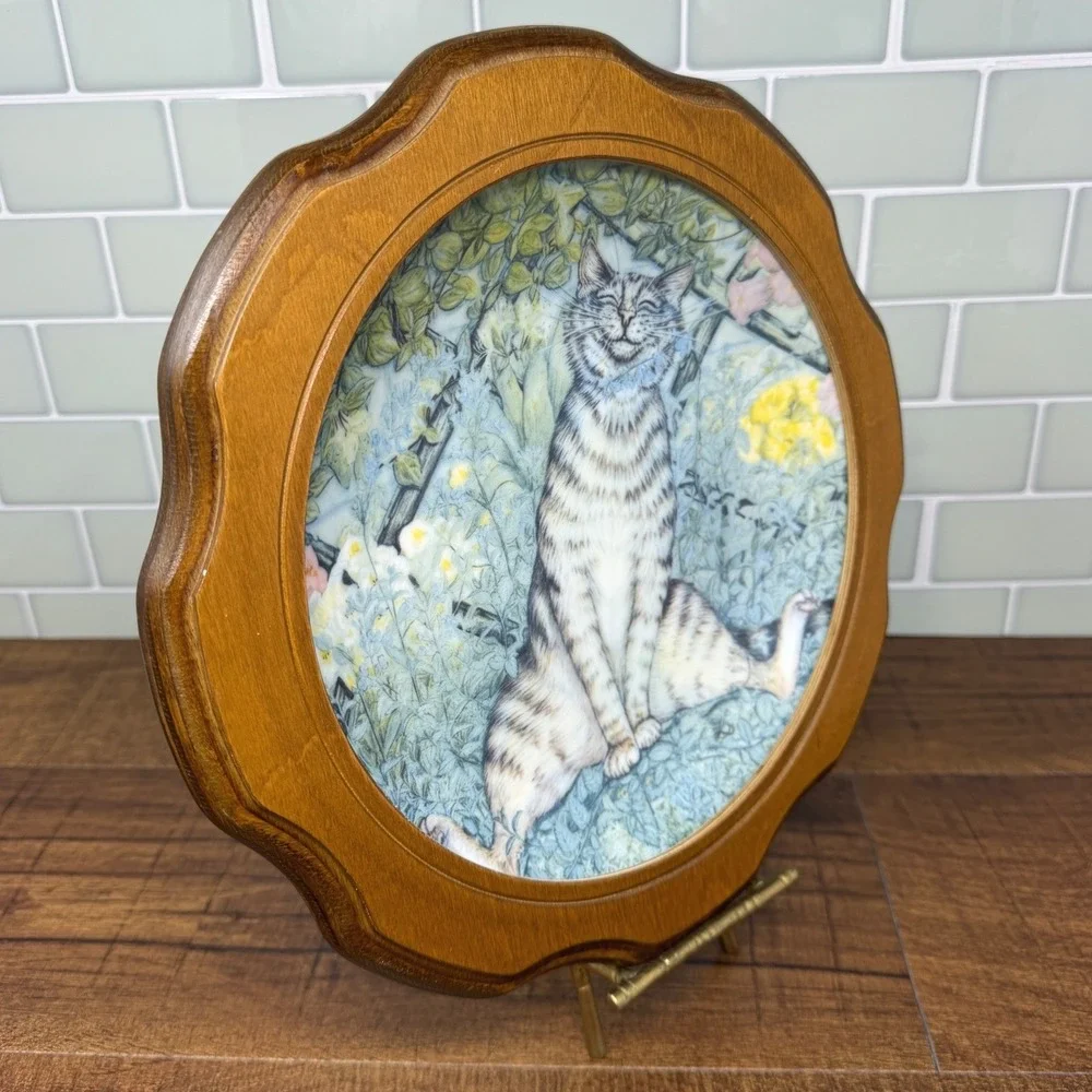 Vintage 1982 Zoë Stokes Framed Happy Cat Wall Plate • Cottagecore Decor