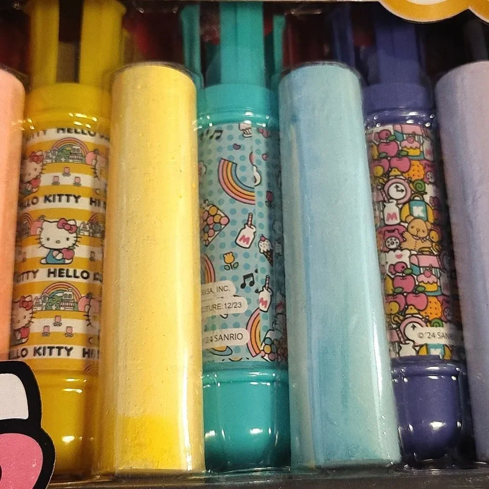 Hello Kitty rainbow kitty travel